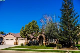 5810 Vine Ave, Visalia, CA 93291-8892