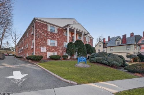 37 Hill St, Morristown, NJ 07960-5354