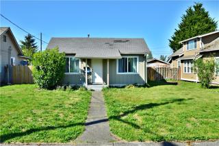 819 49th St, Tacoma WA  98404-2808 exterior