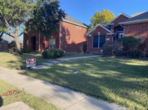 3832 Harrison Dr, Carrollton TX 75010-6322 exterior