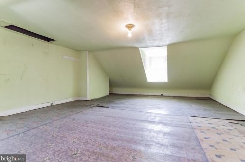 812 Front St, Philadelphia PA 19106-3019 exterior