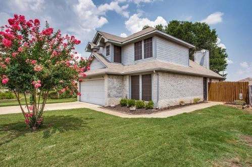 10108 Leatherwood Dr, Fort Worth, TX 76108-4149