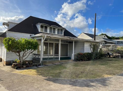 1689 Lewalani Dr, Honolulu HI  96822-6712 exterior