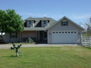 4450 Mary Ave, Corning, CA 96021-9604