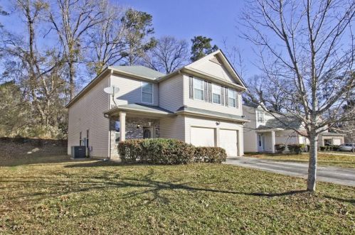 6109 Hemperly Rd, Atlanta, GA 30349-4279