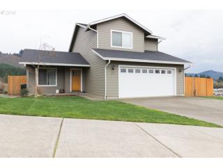610 Brooks Loop, Sutherlin OR  97479-9306 exterior