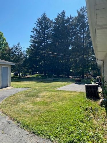 1241 Deerfield Rd, Bannockburn IL  60015-4170 exterior