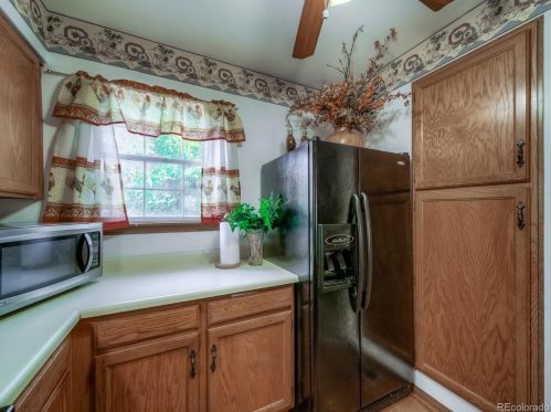 11885 Kepner Dr, Aurora CO 80012-3284 exterior