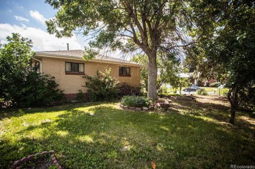 5995 Arizona Ave, Denver, CO 80232-5861