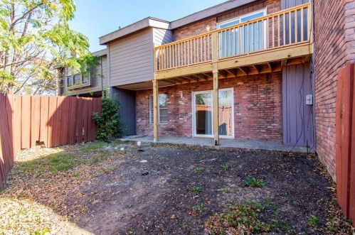 2006 Woodnote Ln, Garland TX 75040-5951 exterior