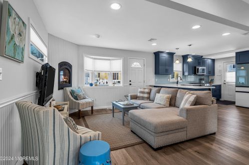125 Throssell Rd, Lavallette, NJ 08735-3230