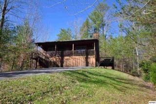 407 Kurts Corner Rd, Townsend, TN 37882-3640