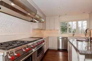 55 Cutler Rd, Greenwich CT  06831-2508 exterior