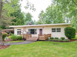 15904 Ruby Dr, Portland, OR 97267-3710