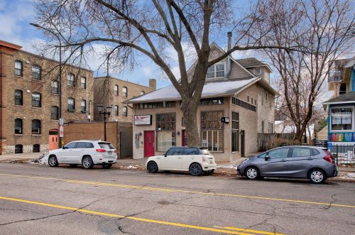 814 Grand Ave, Saint Paul MN  55105-3310 exterior
