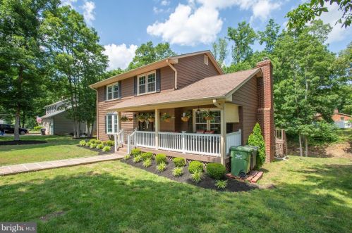 202 Lombardy Dr, Fredericksburg, VA 22408-1544