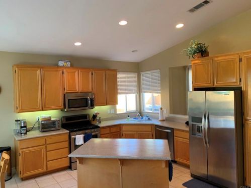 1272 Ocean Breeze St, San Marcos, CA 92078-5473