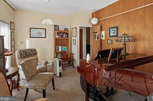 1601 Lawrence Rd, Trenton NJ 08648 exterior