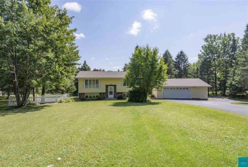 38 Maple Dr, Esko, MN 55733-9702