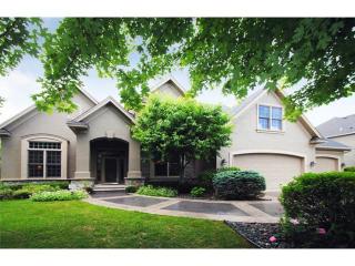 2448 Hidden Lake Dr, Saint Paul, MN 55125-4866