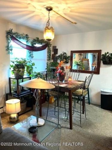 16 Manchester Ct, East Freehold, NJ 07728-3276