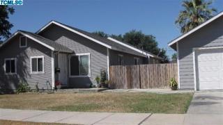 1123 D St, Navelencia, CA 93654-3018