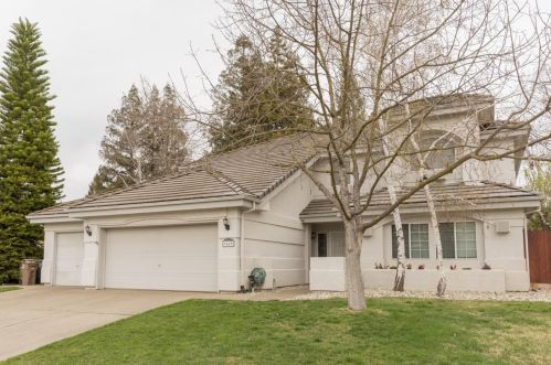 9445 Wadena Way, Elk Grove, CA 95758-1049