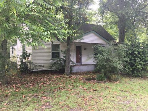 103 Livingston St, Sylvester, GA 31791-2077