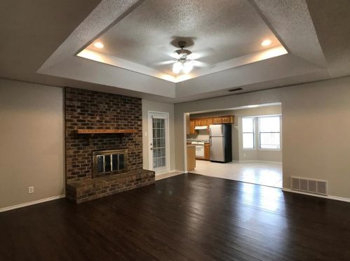 8204 Alsace Ct, Fort Worth TX  76134-4811 exterior