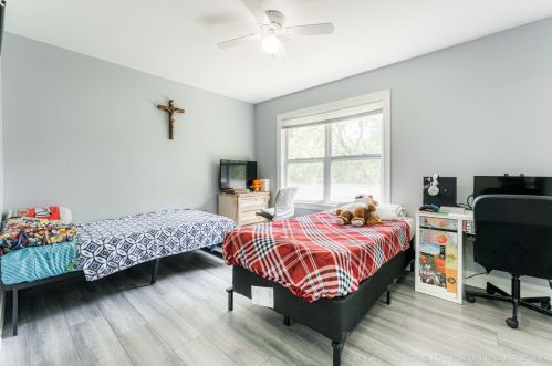 630 Londonberry Ln, Lemont IL  60440-1017 exterior