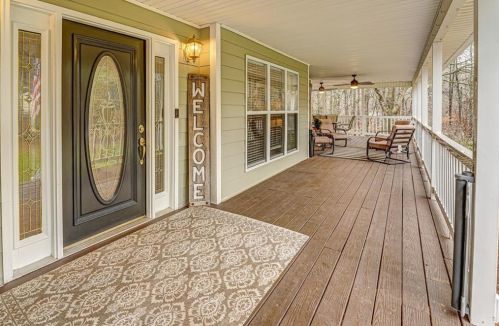 1055 Cooper Rd, Social Circle, GA 30025-5167