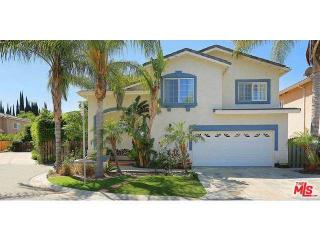 19246 Cammie Ln, Los Angeles, CA 91356-1156
