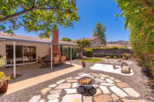 1755 Emory Ave, Simi Valley CA 93063-5005 exterior