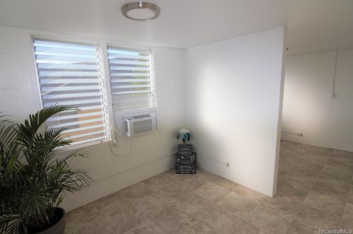 1584 Elua St, Honolulu HI  96819-3661 exterior