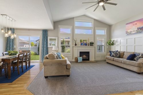 1924 2750, Clearfield, UT 84015-8475