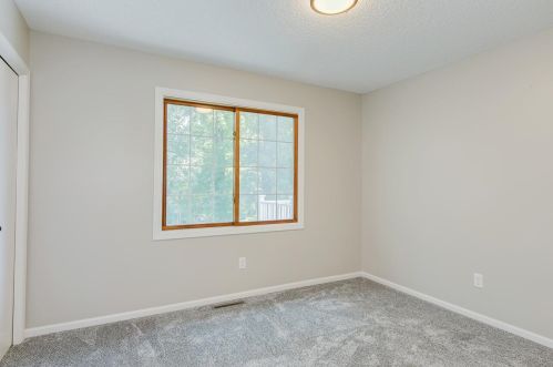 2967 Devonshire Cir, Saint Paul MN  55125-3964 exterior