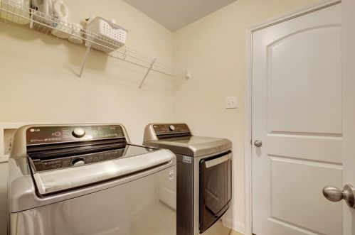 19805 James Mnr St, Webberville TX 78653 exterior