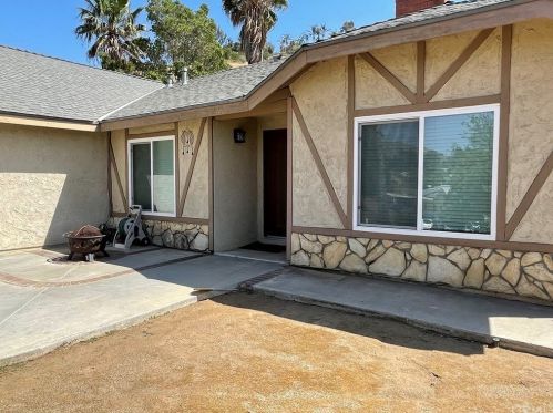 5477 Polo Ct, Riverside CA  92509-5351 exterior