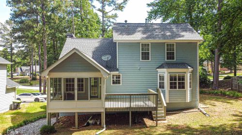 523 Horseshoe Cir, Stockbridge, GA 30281-6020