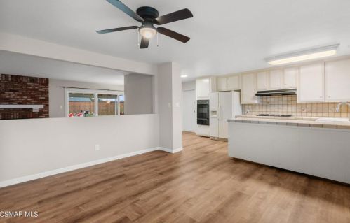 3026 Amarillo Ave, Simi Valley CA  93063-1704 exterior