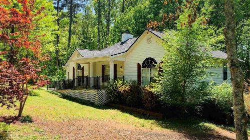 140 Deerfield Cir, Mount Airy, GA 30563-3863