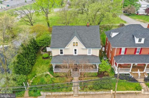 328 Mildred St, Charles Town WV  25414-1834 exterior