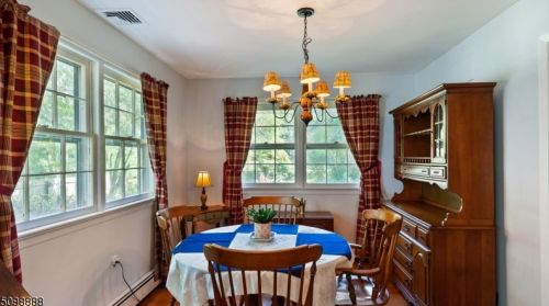 31 Washington Ave, Princeton NJ 08540-8406 exterior