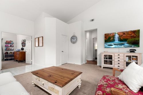 938 Dylan Way, Anaheim CA  92808-1515 exterior