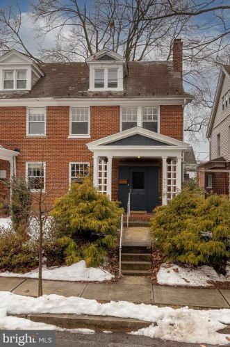 922 Virginia Ave, Lancaster PA  17603-3115 exterior