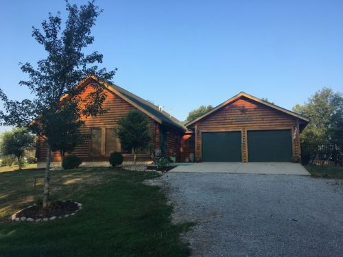 17635 Posen Rd, Nashville, IL 62263-5923