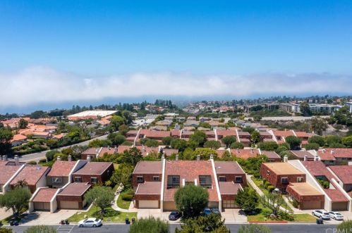 30 Cresta Verde Dr, Palos Verdes Estates, CA 90274-5450
