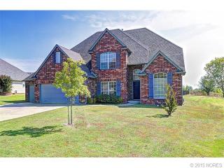 8240 Overlook Trl, Claremore, OK 74019-2561