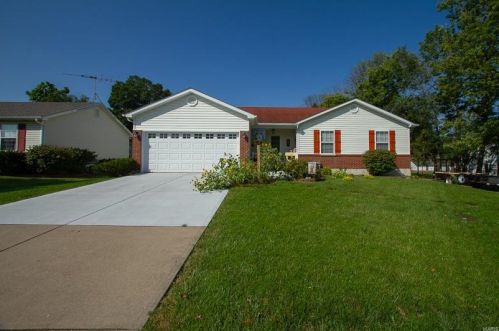 347 Lyons Dr, Old Alexandria, MO 63379-2531