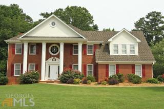 4461 Fallowfield Ln, Lilburn, GA 30047-7404
